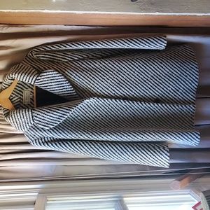 Annelore black and white wool blend size 10